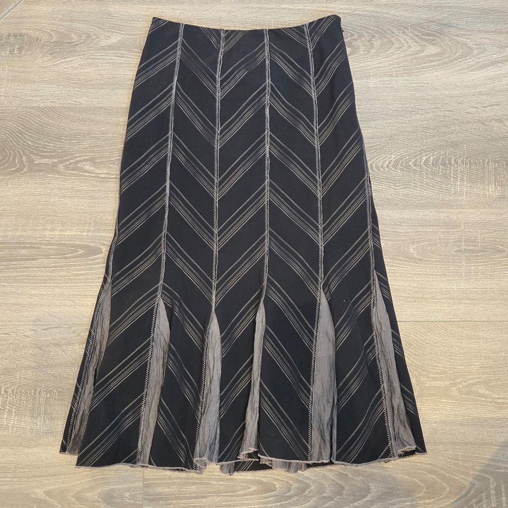 Solar Brand womans EU 36 US 6 skirt‎ black pleaded tulip lined